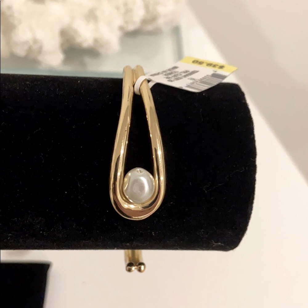 Cuff bracelet